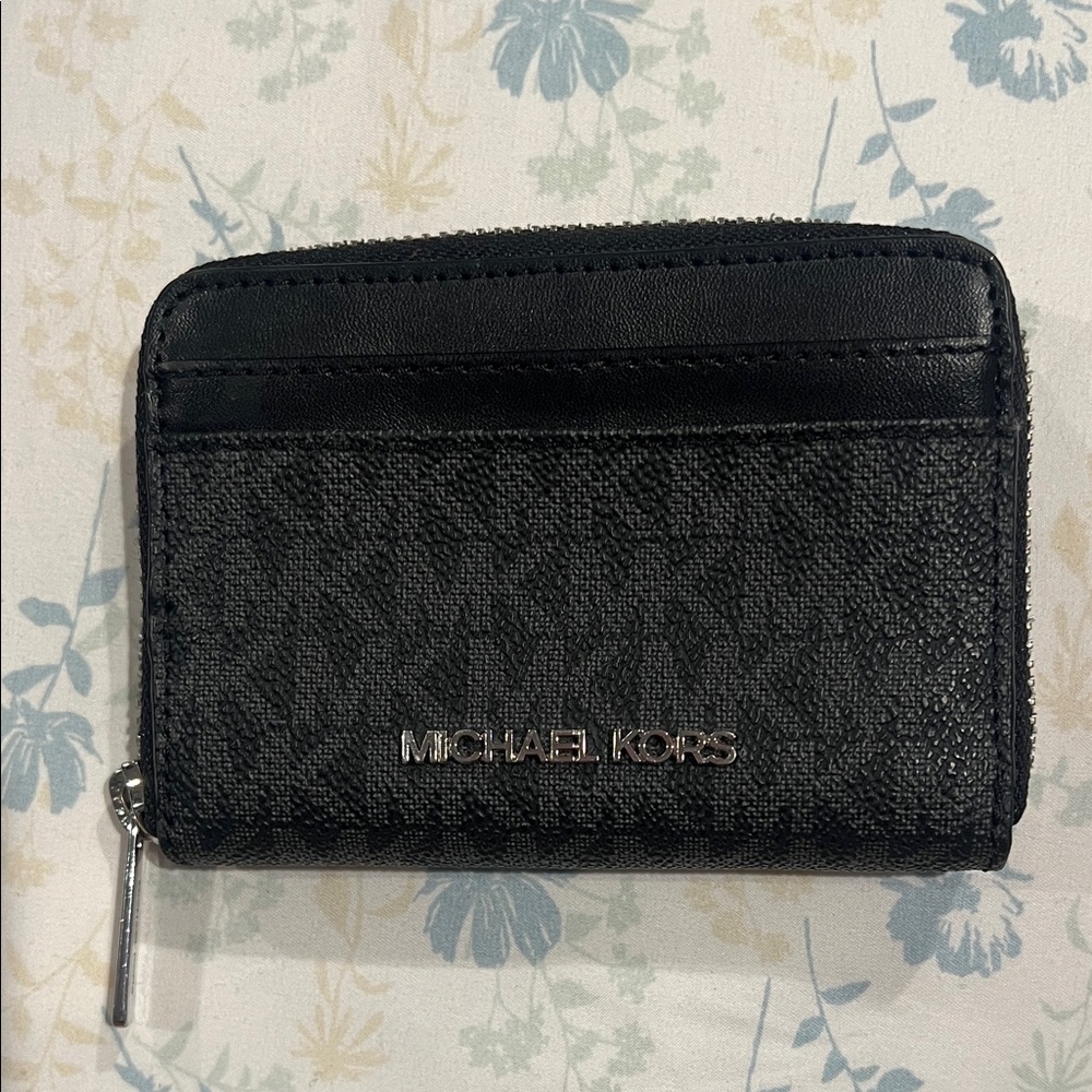 Michael Kors Black and Silver Card Wallet